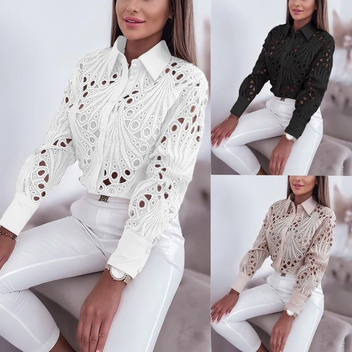 Damer elegant bluse med kunstnerisk hulmønster og stilfuld krave Stilla