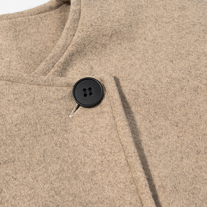 Damernes elegante korte jakke i moderne design med asymmetrisk snit Stilla