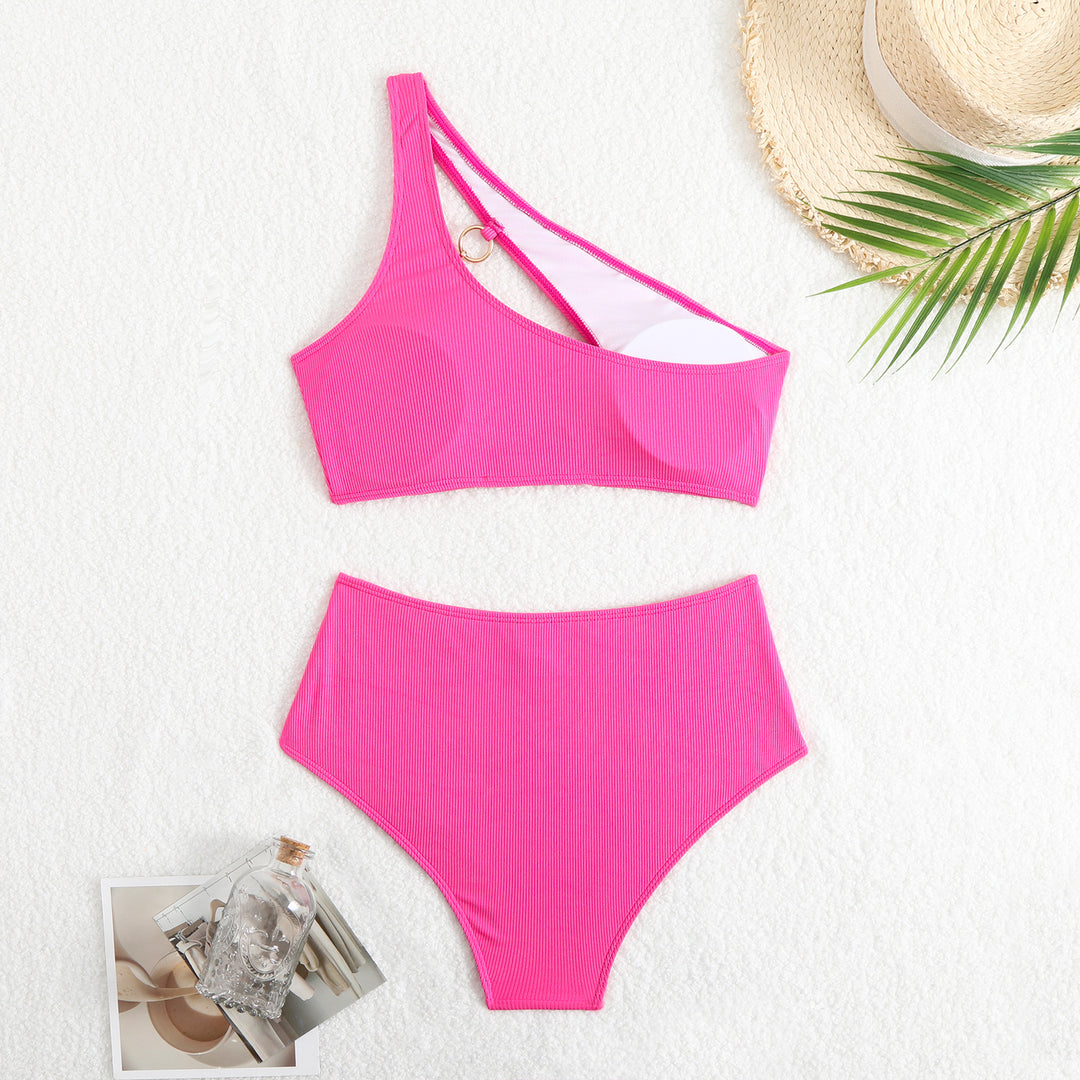 Dame Højskåret Bikini med asymmetrisk top og gyldne accenter Stilla