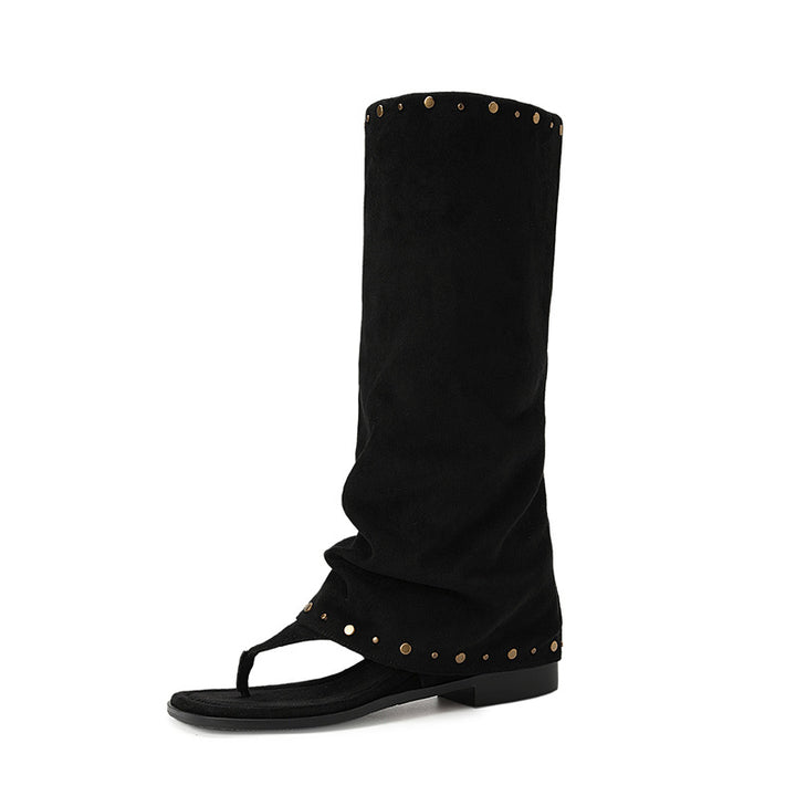 Femme Slouchy Stiletto Thong Sandaler med Nitter-detail Stilla