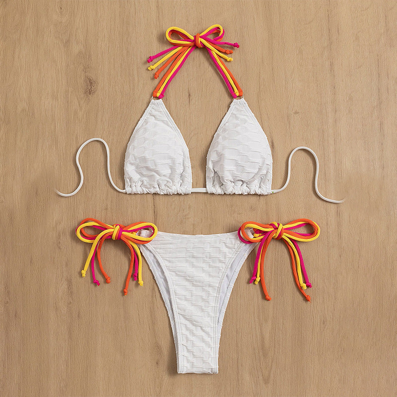 Dame triangulær bikini-sæt med farverige snorebånd Skovae