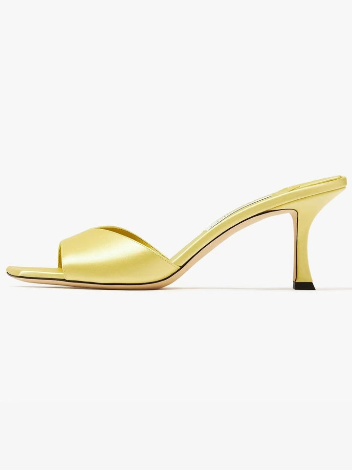 Femme Open-Toe Slide Heels med elegant arkitektonisk design Stilla