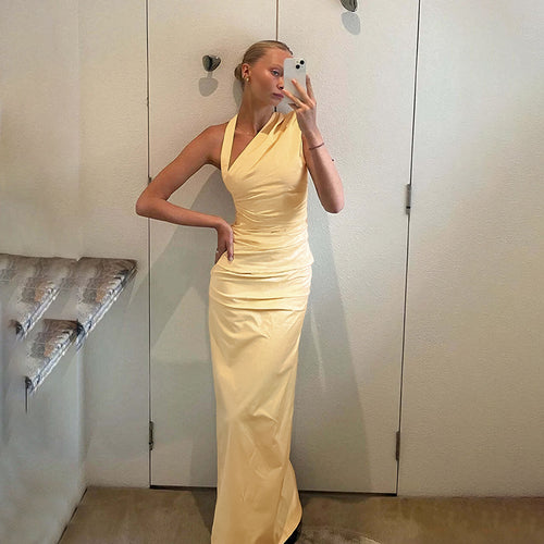 Dame elegant wrap aftenkjole med asymmetrisk halterdesign og tætsiddende snit