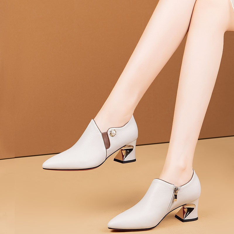 Dame elegante pumps med moderne hæl-design og eksklusive accenter Stilla