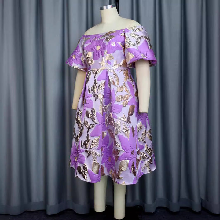 Dame Off-Shoulder Kjole med florale Præg-Detaljer Skovae