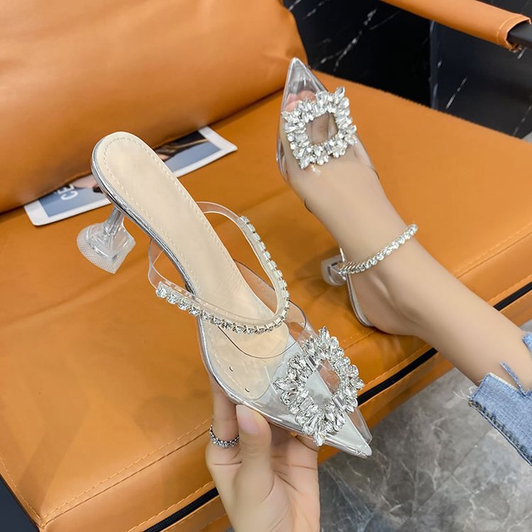 Dame Slingback-pumper med glitrende smykkedetalje og transparent overmateriale Stilla