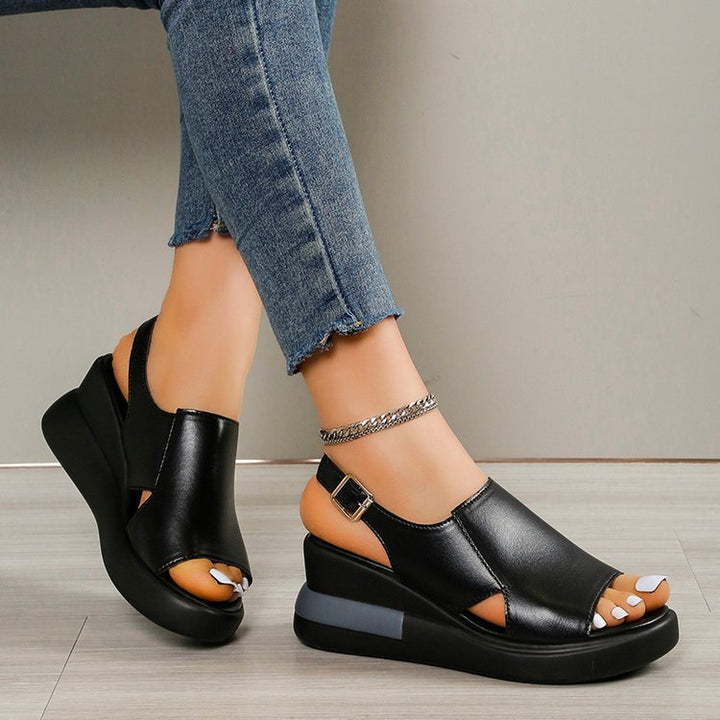Dame Wedge-sandaler med justerbar rem og skridsikker sål Stilla