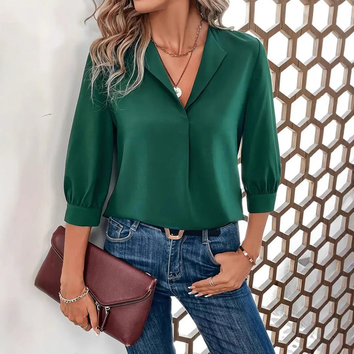 Dame afslappet bluse med 3/4 ærmer og elegant krave Stilla