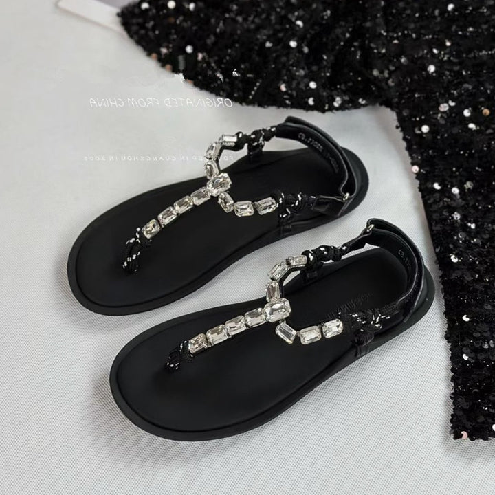 Dame elegante med strass dekorerede flip-flops Stilla