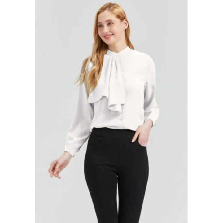 Damebluse med elegante flæse detaljer og krave Skovae