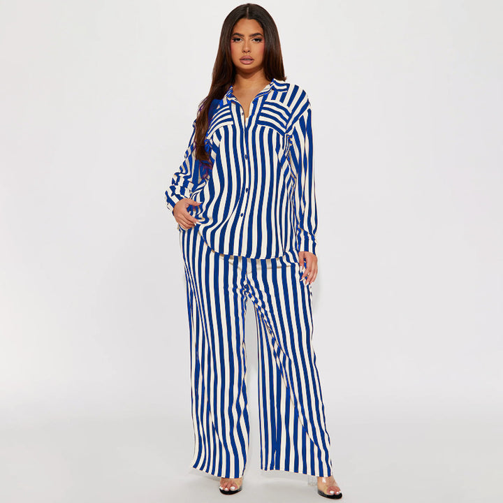 Dame Stribet Ensemble med oversized Skjorte og brede Bukser Stilla