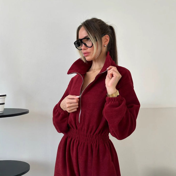Damer behagelig og stilfuld fleece-jumpsuit Stilla
