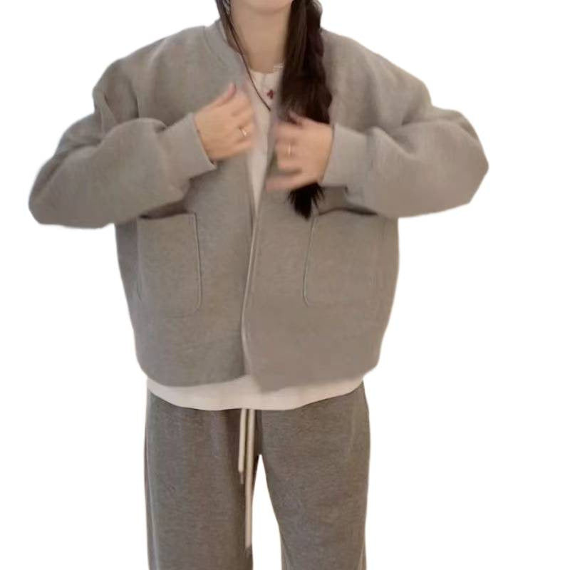 Kvinders oversized svedjakke med praktiske lommer og moderigtigt design Skovae