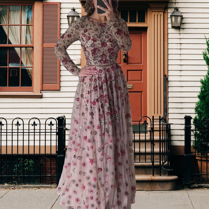 Dame Elegant maxikjole med floral spids og gennemsigtige ærmer Stilla