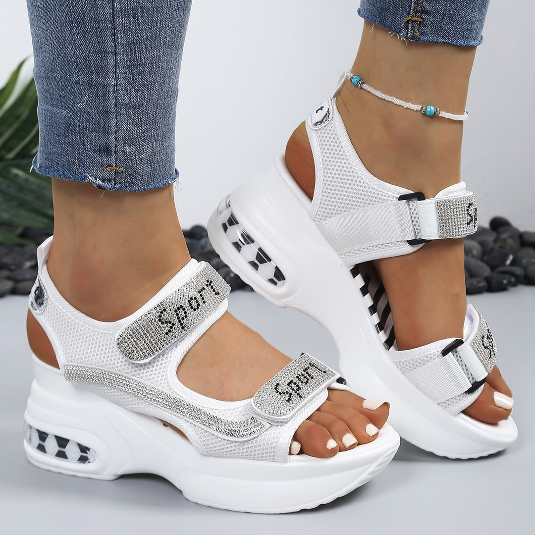 Dame Sporty Wedge-Sandaler med åndbart mesh-overflade og diskrete strass-accents Stilla