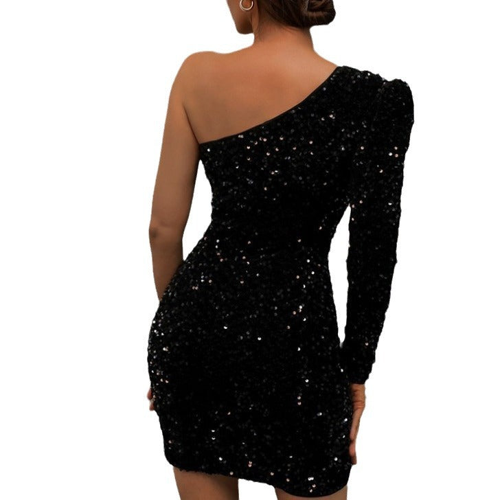 Dame Glitrende Mini-Dress med en-sides Skulderdesign og tætsiddende Snit Stilla
