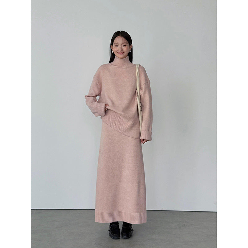 Dame strik-ensemble med oversized sweater og maxiskørt i minimalistisk design Stilla