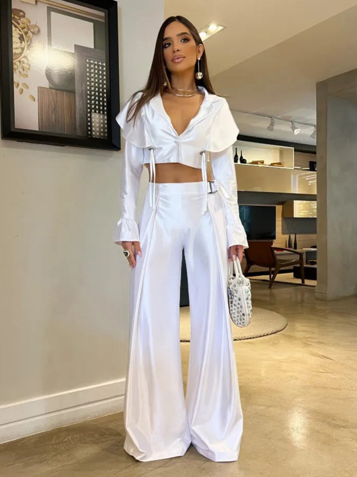 Dameensemble med figursyet crop-top og elegant højhvidt bukser Stilla