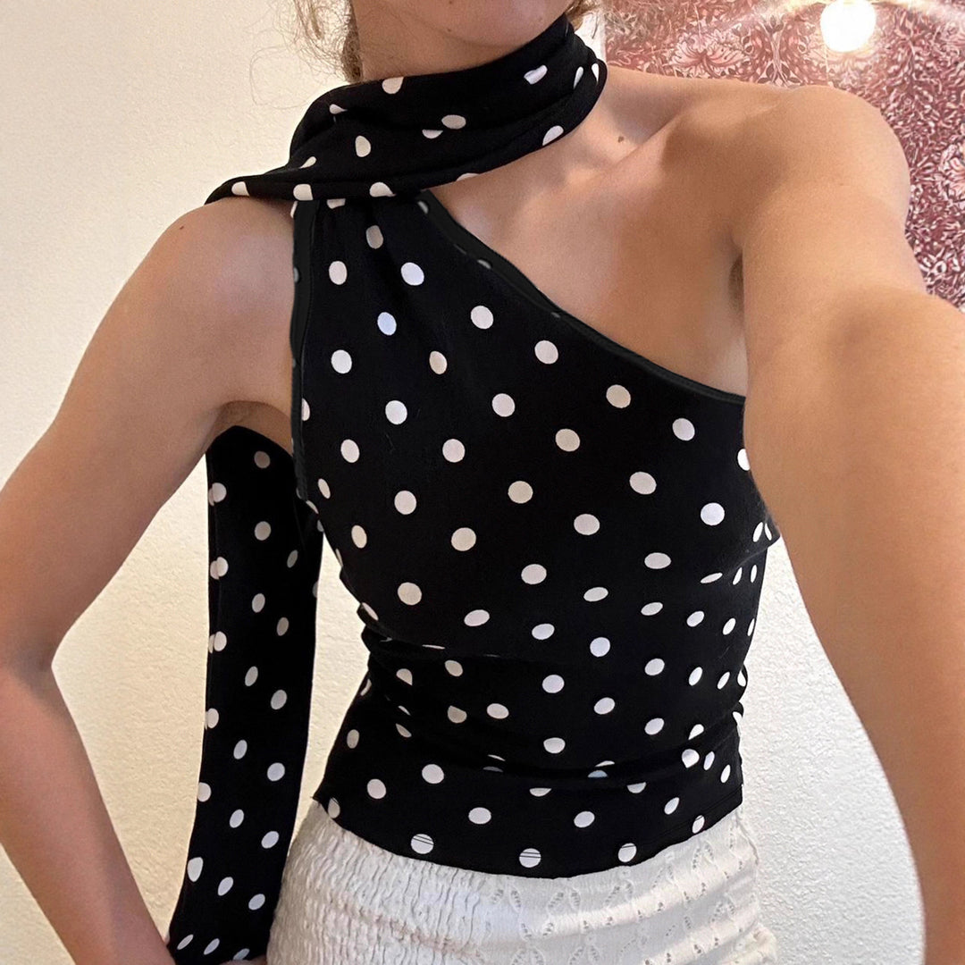 Dame Off-Shoulder Blusenskjorte med asymmetrisk design og legende prikkemønster Skovae
