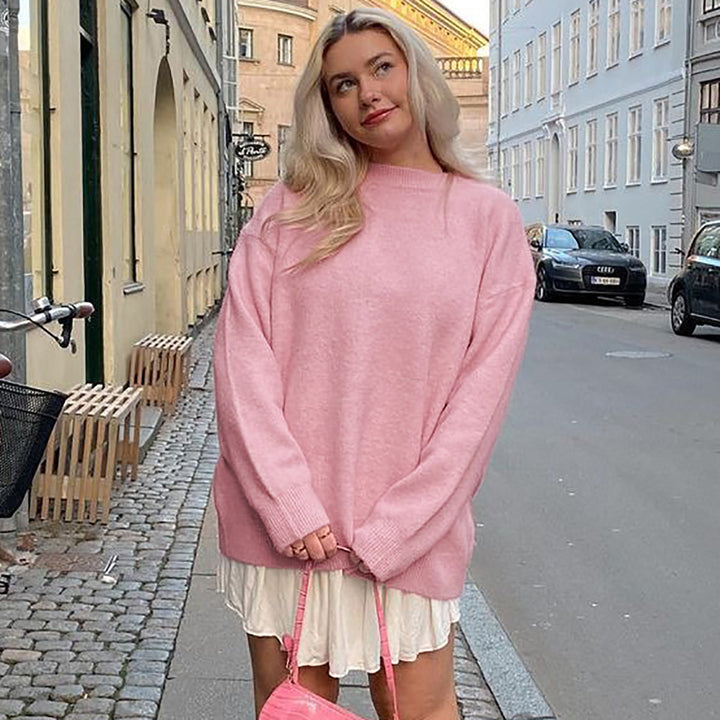 Dame Behagelig og moderne sweater lavet af blødt strik Stilla