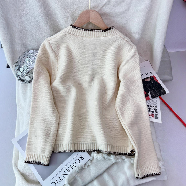 Kvinders klassiske cardigan med kontrast sømme og lommer Stilla