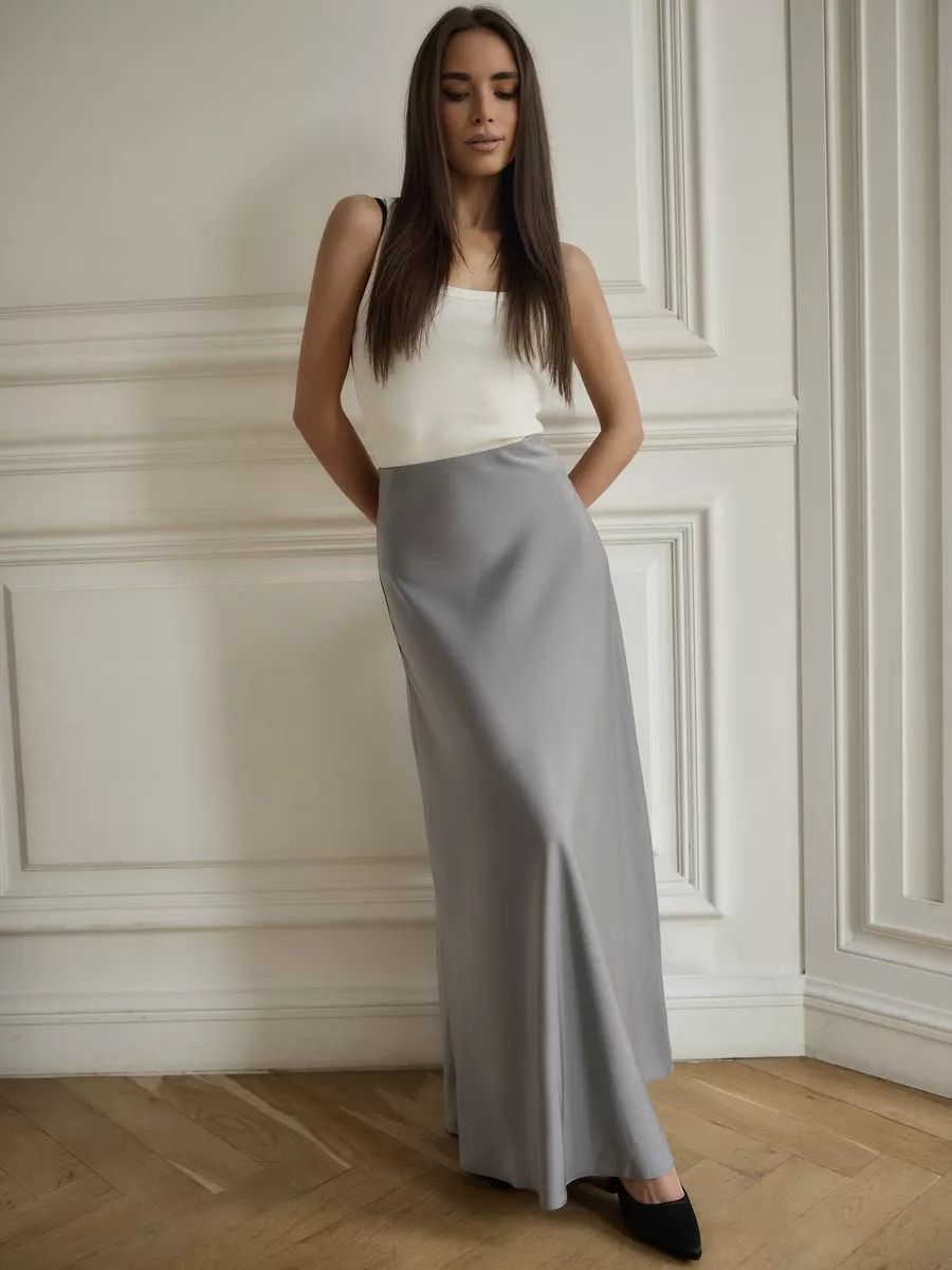Femme Elegante Slids Maxi Skirt Stilla