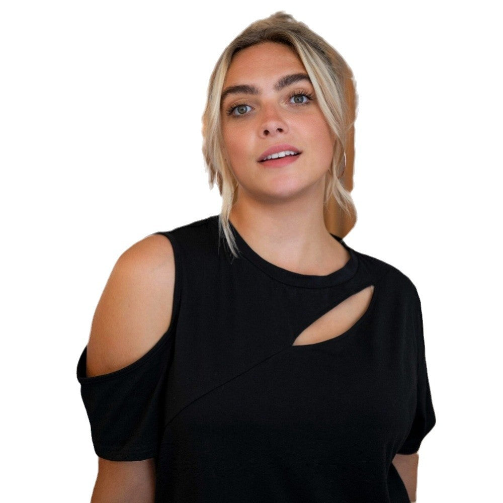 Dame fashion top med innovativt cut-out design Stilla