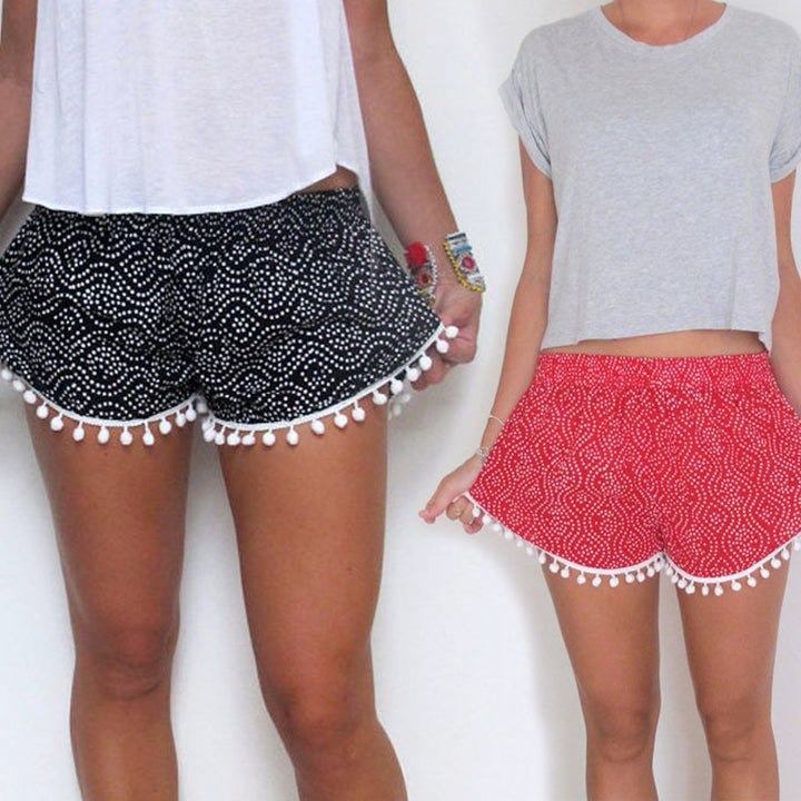 Kvinders sommershorts med legende pompon-detalje og trendy bølgemønster Stilla