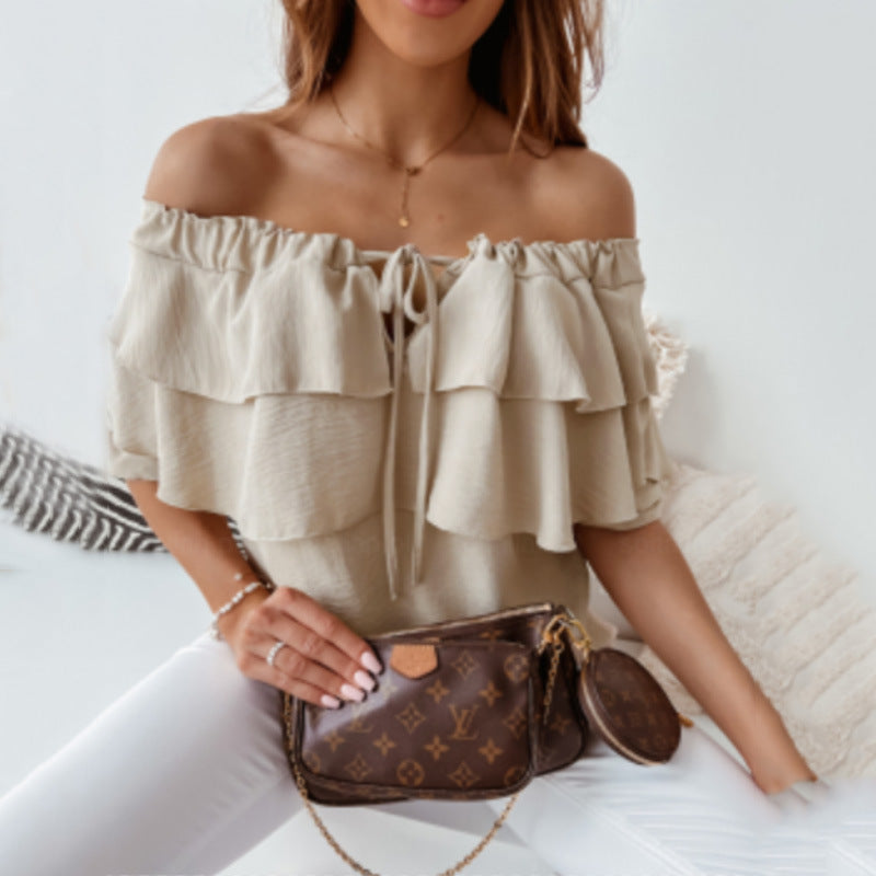 Kvinder legesyge top med flæse design og off-shoulder skæring Stilla