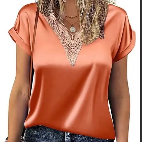 Damebluse med elegant spidsbesætning Skovae