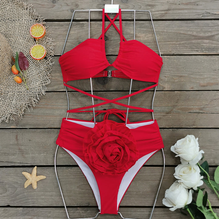 Damebikini-sæt med raffineret blomsteraccent og stilfulde stropper Stilla