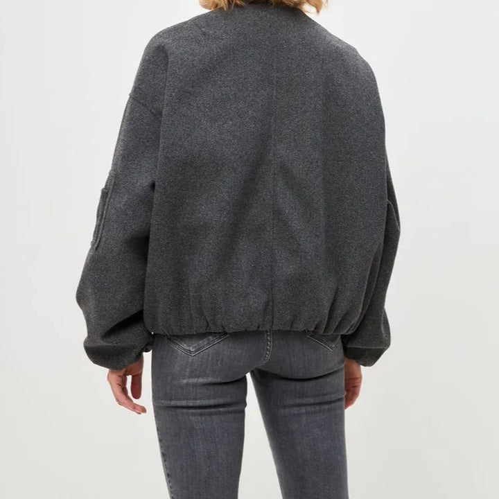 Dame Oversized Vandret Jakke med høj krave og sidelommer Stilla