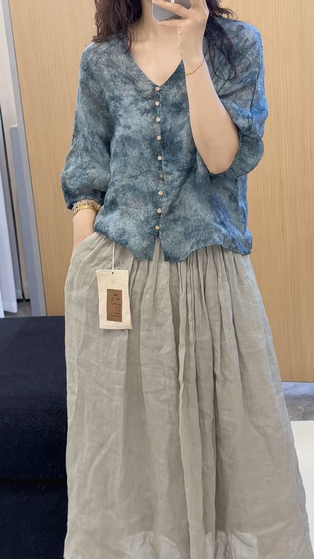 Femme Letvægts Bohemian Knap-op Bluse og Flydende Maxi Nederdel Sæt Stilla