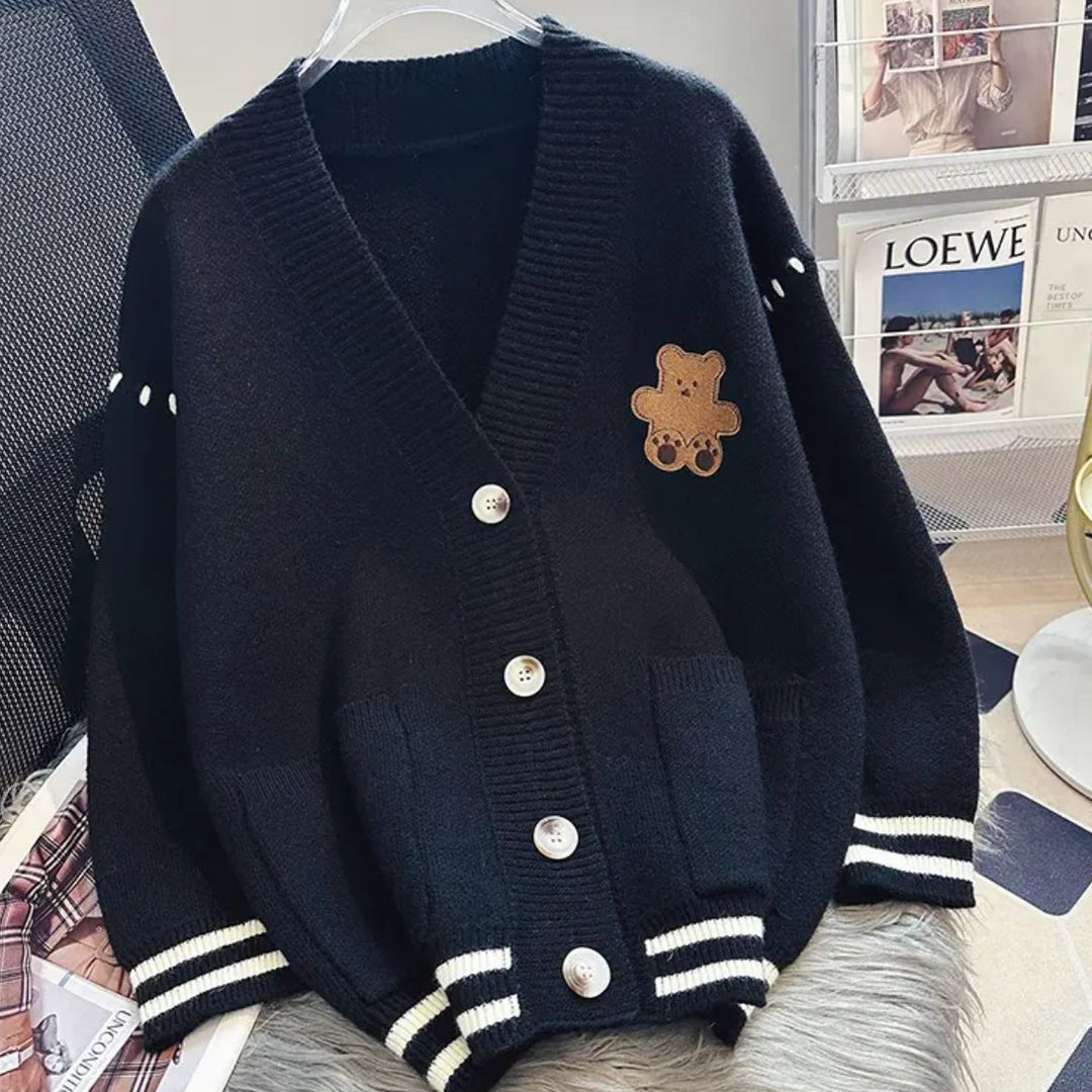 Damer Fluffy cardigan med unikt bjørnemotiv Stilla