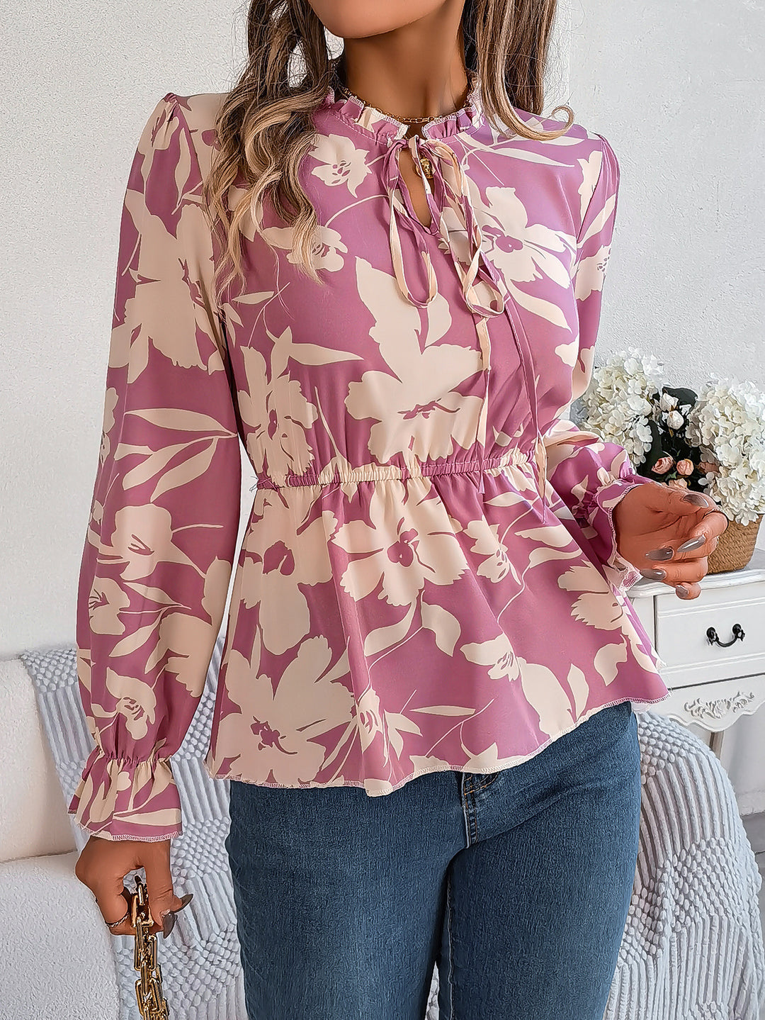 Damebluse med blomsterprint Stilla