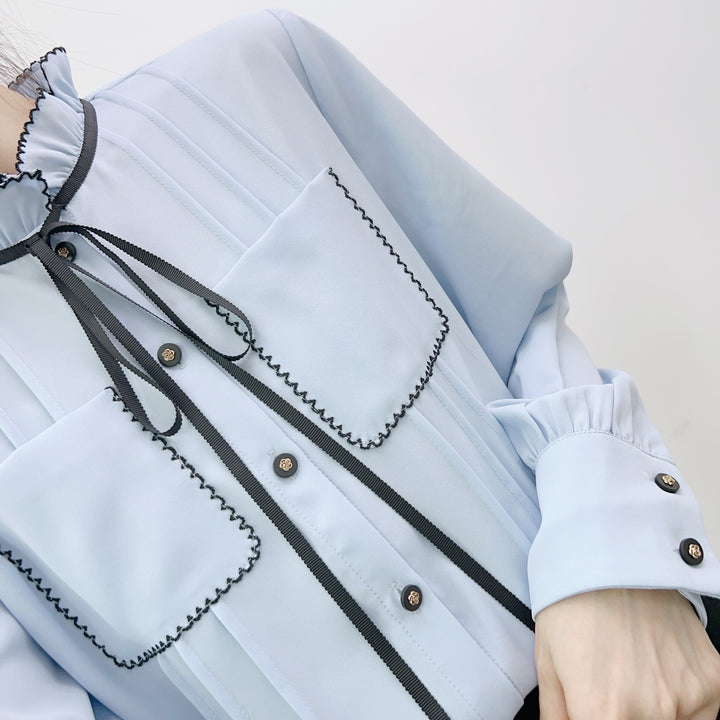 Dame elegant bluse med flæsedetaljer og fashionable bindebånd Stilla