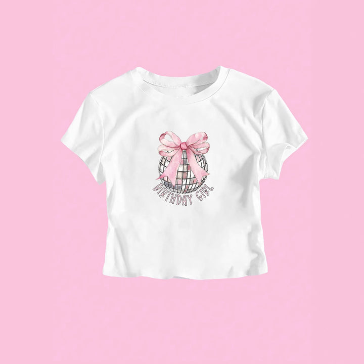 Dame Crop-T-Shirt med festligt fødselsdagstema Skovae