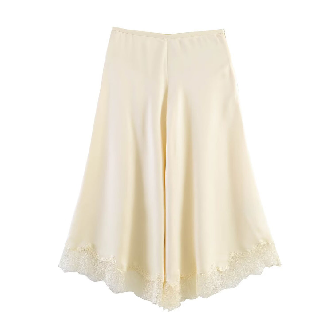Dame elegant plisseret culotte-nederdel med fine spids-accenter Skovae