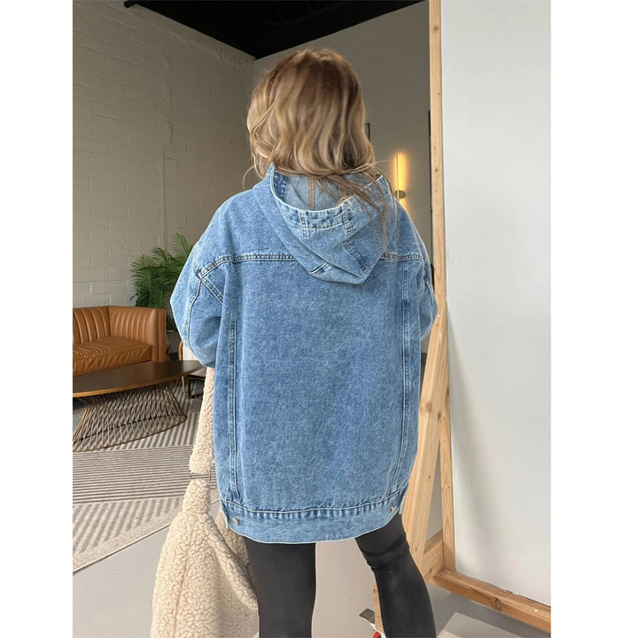 Dame Oversized Hoodie i denim med praktisk kængurulomme Stilla
