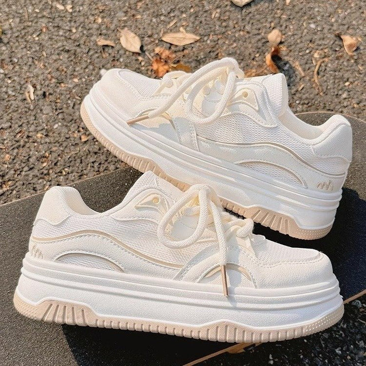 Dame mode Plateau Sneakers med åndbar mesh-overflade og moderne snøresystem Stilla