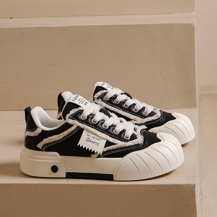 Dame sport sneakers i moderne retro-design med robust overdel og skridsikkert sål Stilla
