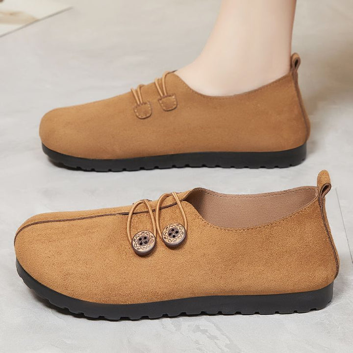 Femme Behagelige Nubuck Slippers med Justerbar Lukning Stilla