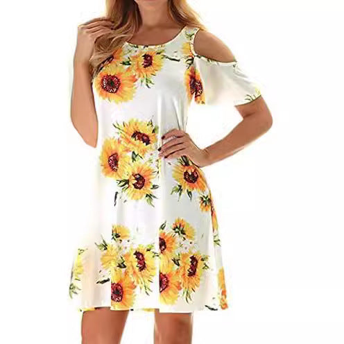 Kvinders sommerkjole med blomsterdesign og off-shoulder snit Stilla