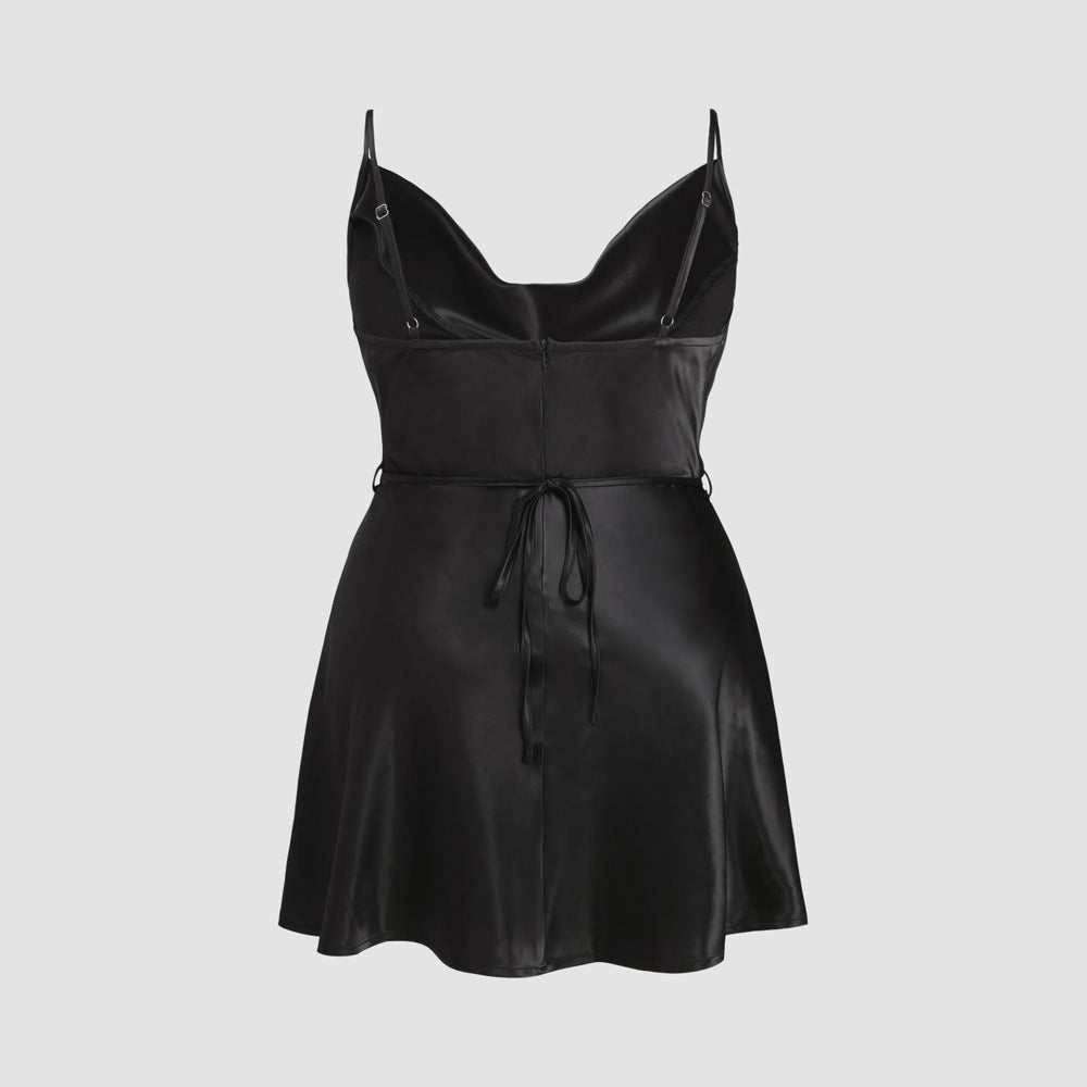 Dame sexy Minikjole med elegant satin effekt og justerbare spaghetti stropper Stilla