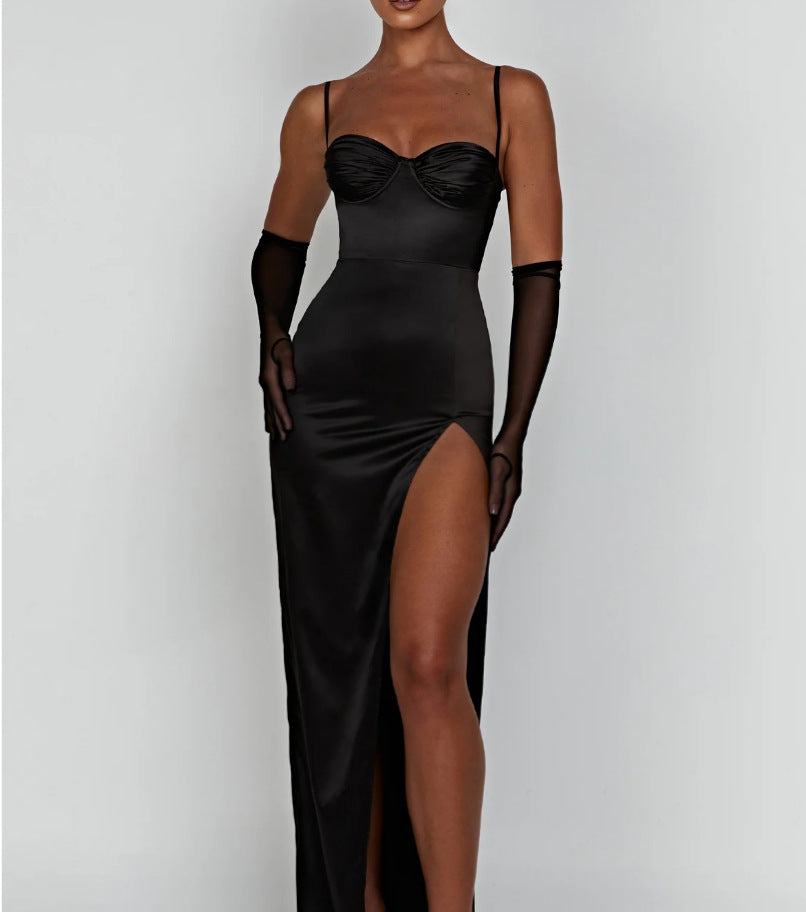 Dame elegant maxikjole med off-shoulder design og højt slids Stilla