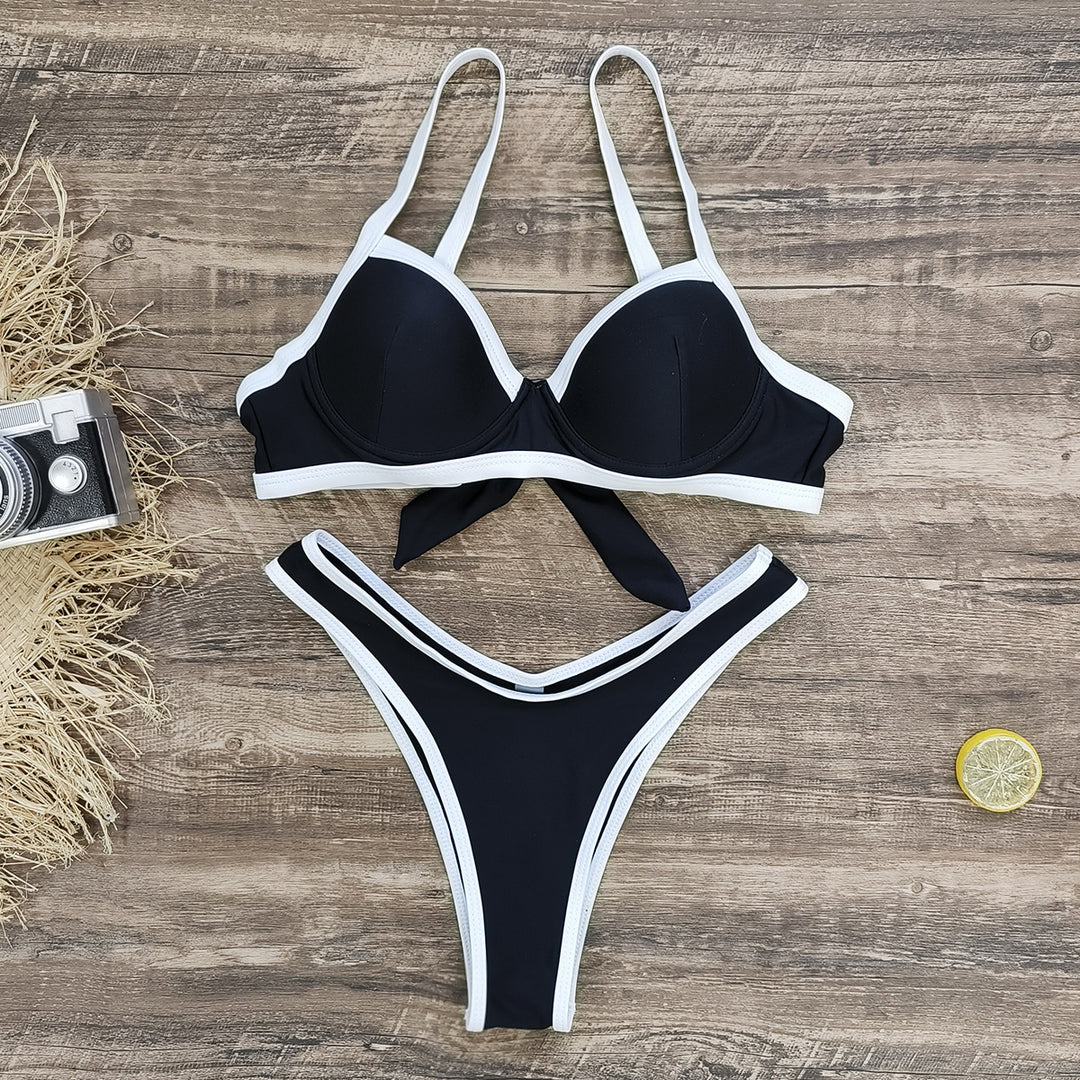 Dame bikini-sæt med mode triangel-top og højt skåret trusse Stilla