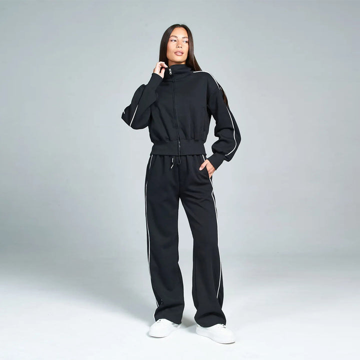 Kvinders sporty fritidssuit med høj krave Skovae