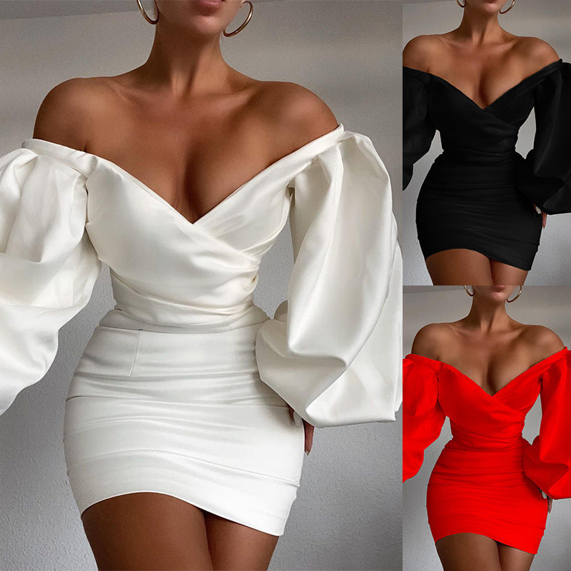 Dame Off-Shoulder Draperet Mini-Kjole med Statement-Ærmer Stilla