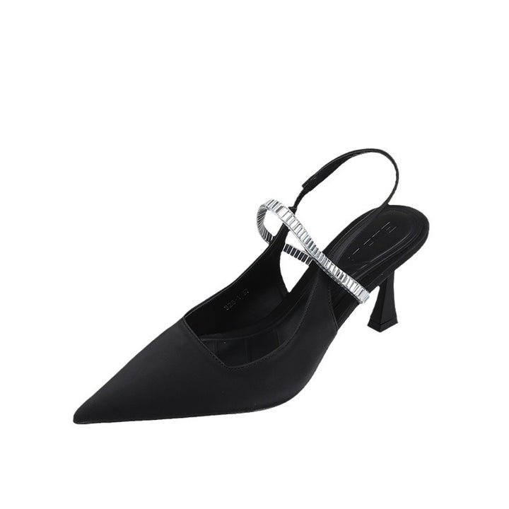 Dame Slingback-pumper med spids tåområde og strasstropdetalje Stilla