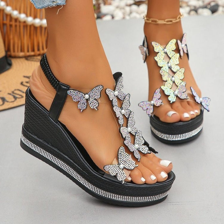 Dame Wedge-sandaler med moderigtigt sommerfugledesign og skridsikker sål Stilla